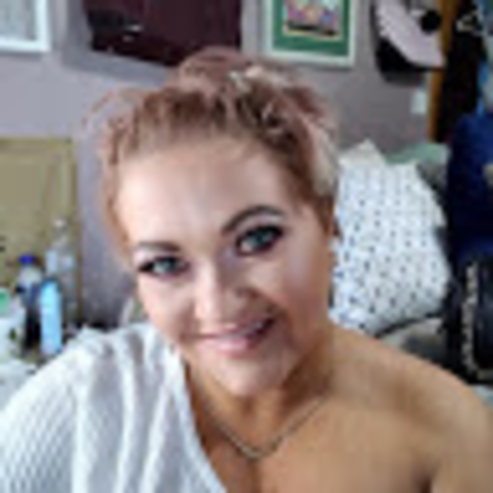 Meet your Posher, Shaina